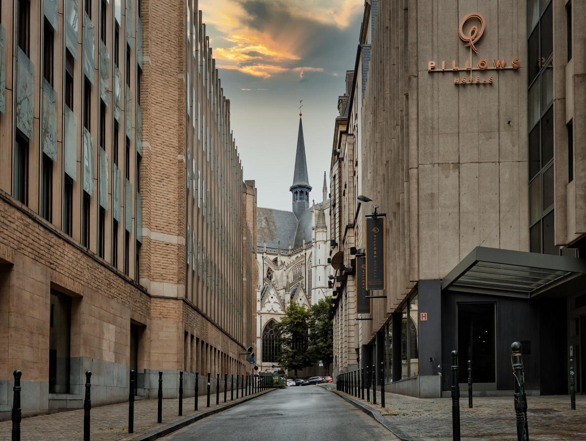 Pillows City Hotel Brussels Centre Exterior photo